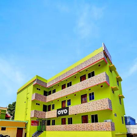 Oyo Flagship 81058 Royal Regalia Hotel Bhubaneswar Exterior photo